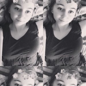 Meet your Posher, Delaney